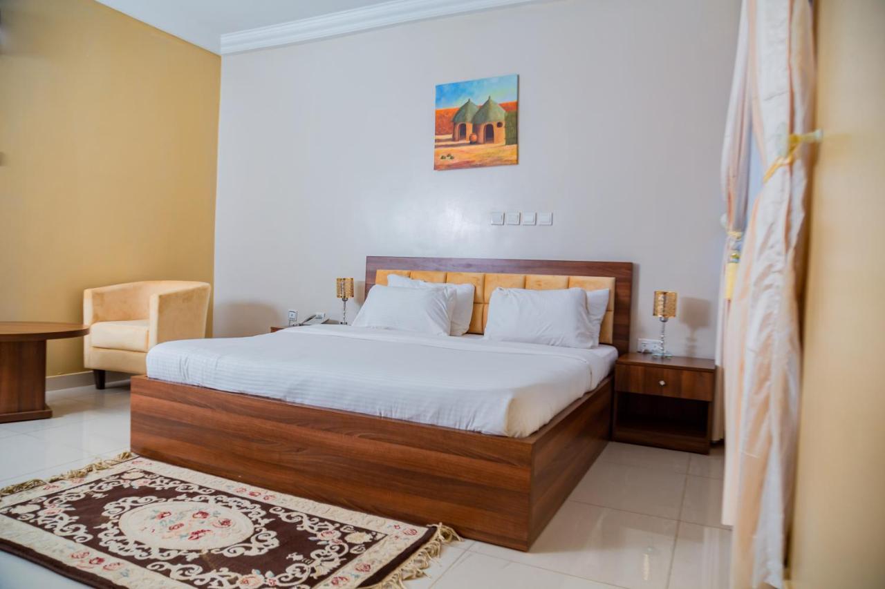 Guest Pride Hotel Kano 外观 照片